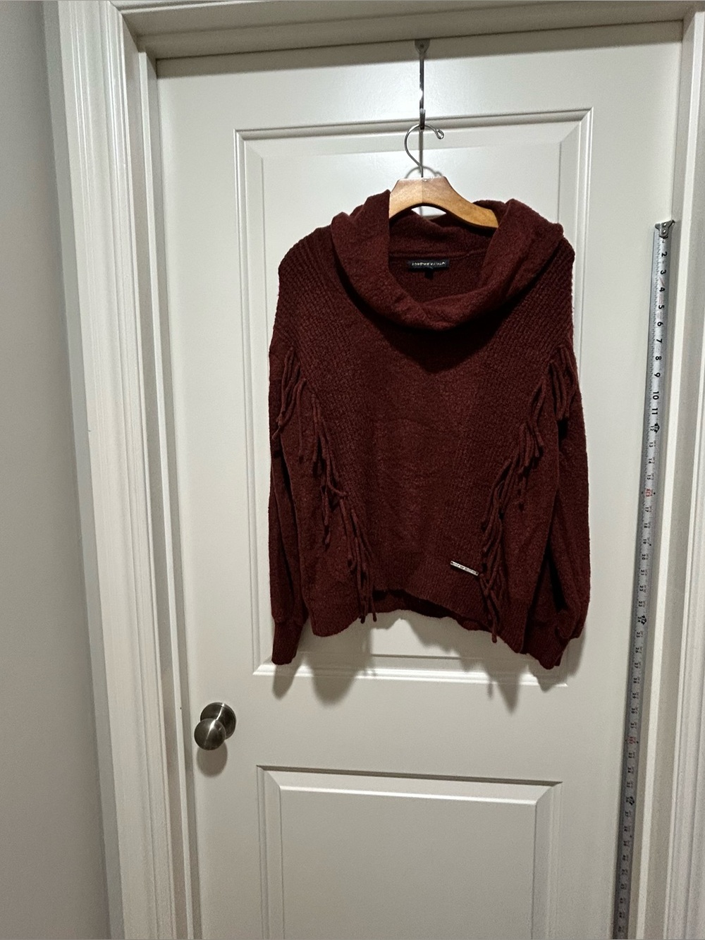 Adrienne Vittadini women’s size L Chunky Cowl Neck Sweater Burgundy LIKE NEW